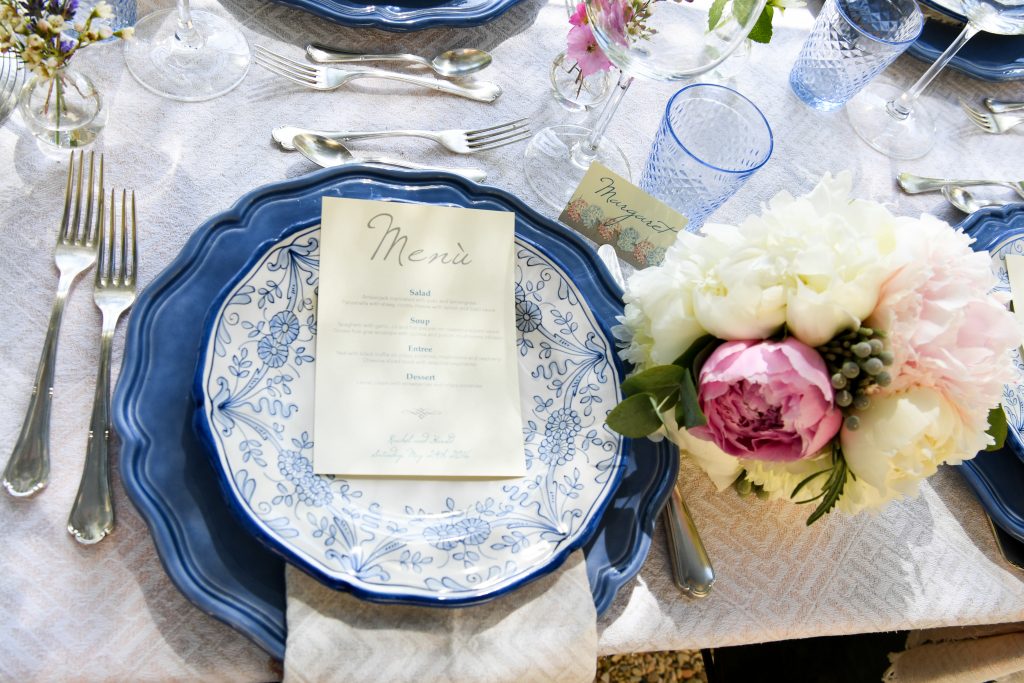 mise en place matrimonio blu